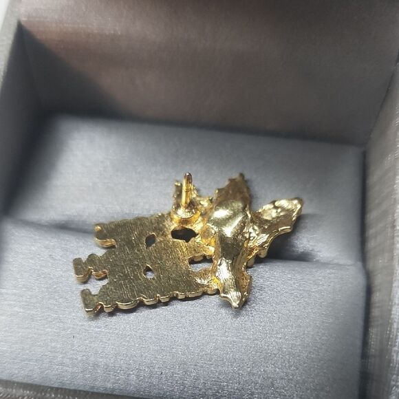 Jesus is the reason for the season Gold tone and Green Holiday Pin Brooch - Picture 2 of 3